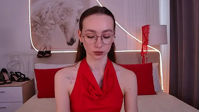Emily Simon online show from May 2026 05:28:02 AM