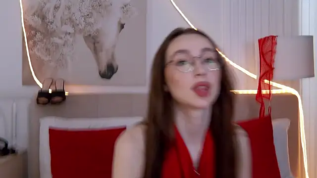 Emily Simon online show from May 2026 05:11:02 AM