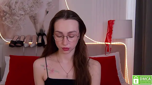 Emily Simon online show from March 2026 05:11:01 AM