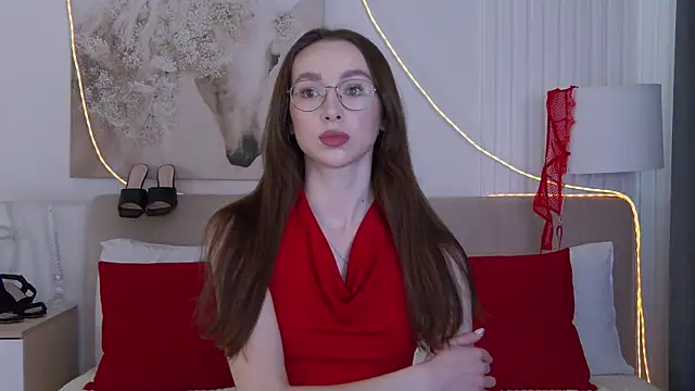 Emily Simon online show from April 2026 05:33:01 AM