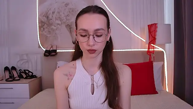 Emily Simon online show from May 2026 05:23:02 AM
