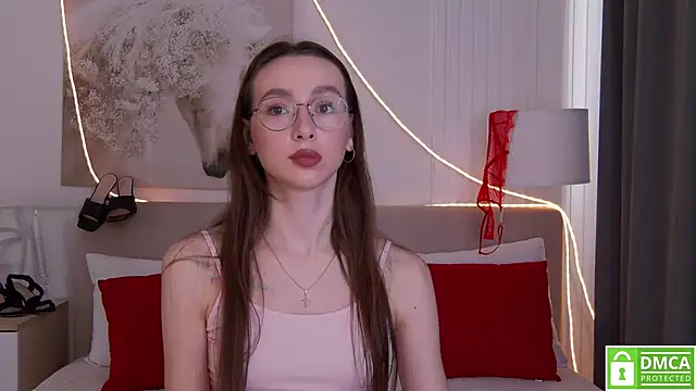 Emily Simon online show from April 2026 04:47:02 AM