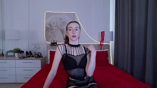 Emily Simon online show from April 2026 05:31:02 AM