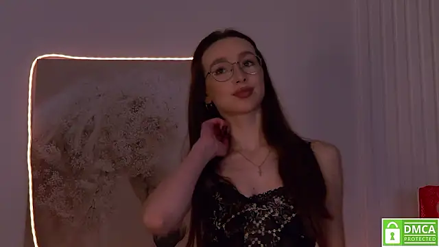 Emily Simon online show from February 2026 05:16:02 AM