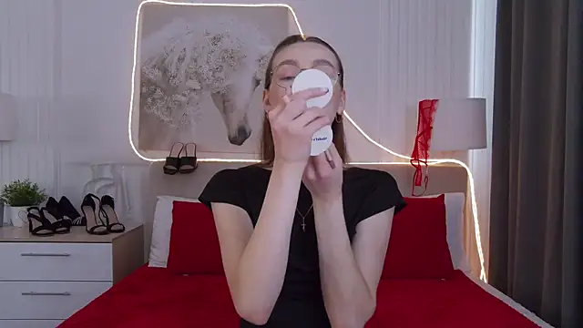 Emily Simon online show from April 2026 05:25:02 AM