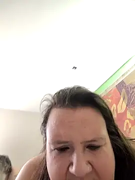 luvbug28 online show from March 2026 03:10:01 AM