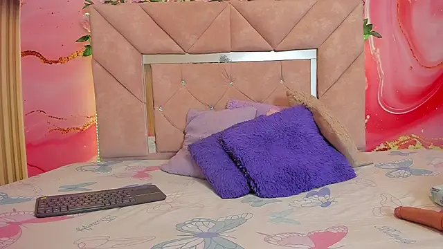 sweet  luna   online show from May 2026 11:05:02 AM