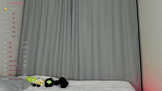 Allettaevee online show from February 2026 12:52:01 AM