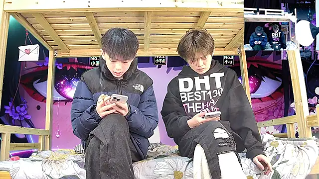 xiaohuangren01 online show from February 2026 01:14:02 AM