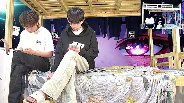 xiaohuangren01 online show from March 2026 04:20:02 AM