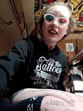 Snapshot of Tastybabe22 chatting on February 2026 03:24:01 AM Tastybabe22 online show from February 2026 03:24:01 AM