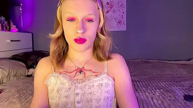 miss barbie111 online show from April 2026 09:51:01 PM