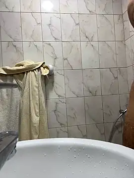 luvis69couple online show from July 2026 10:05:01 PM