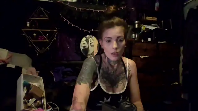 allymoon1369 online show from May 2026 10:02:02 PM