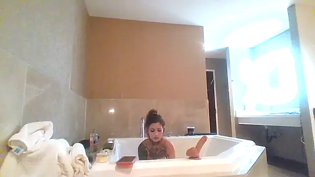 allymoon1369 online show from May 2026 06:22:01 AM