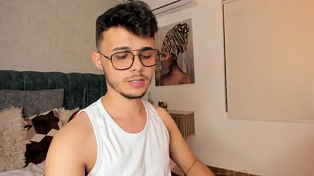 Snapshot of Alhan_Twink chatting on July 2026 07:38:01 AM Alhan Twink online show from July 2026 07:38:01 AM