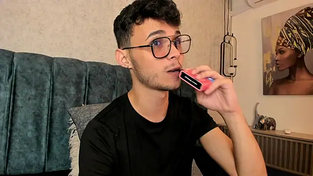 Snapshot of Alhan_Twink chatting on June 2026 05:30:01 AM Alhan Twink online show from June 2026 05:30:01 AM