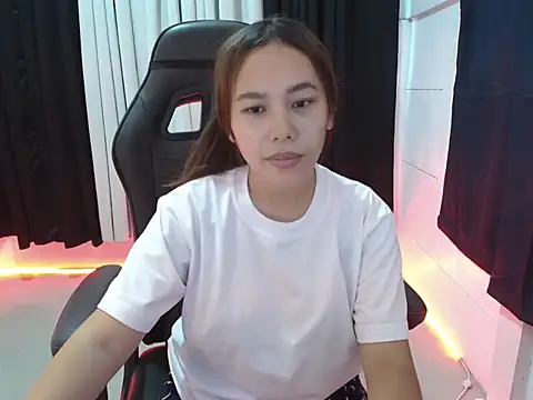 Bellashoweey online show from March 2026 10:02:02 PM