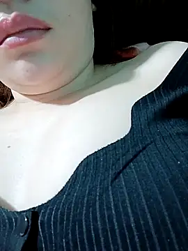 lylinhjim online show from January 2026 03:10:01 AM