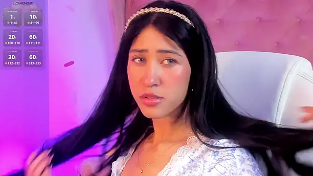 Snapshot of internett_sweetheart chatting on February 2026 05:38:02 AM internett sweetheart online show from February 2026 05:38:02 AM