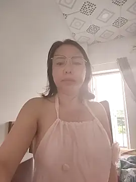 Famrita online show from April 2026 11:00:02 PM