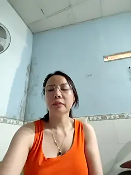 Famrita online show from April 2026 12:23:01 AM