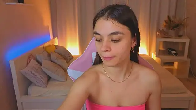 Snapshot of Kim_Bless chatting on May 2026 01:58:01 AM Kim Bless online show from May 2026 01:58:01 AM