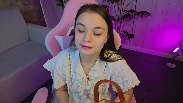 Kim Bless online show from February 2026 01:28:02 AM