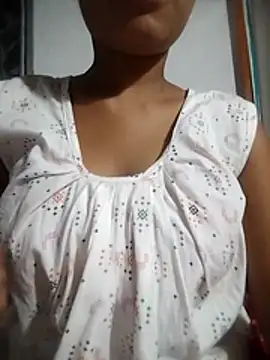 knightqueen12 online show from February 2026 01:41:02 PM