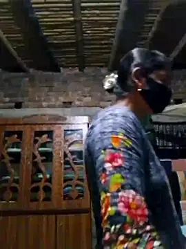 Hot Sweeti online show from March 2026 11:05:01 PM