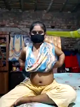 Hot Sweeti online show from April 2026 11:12:01 AM