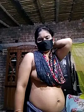 Hot Sweeti online show from April 2026 10:23:02 PM