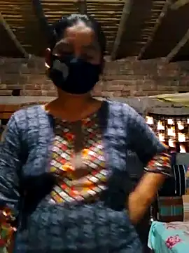 Hot Sweeti online show from March 2026 06:28:02 AM