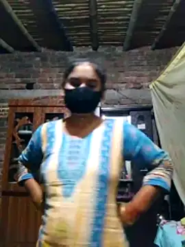 Hot Sweeti online show from March 2026 10:32:02 PM