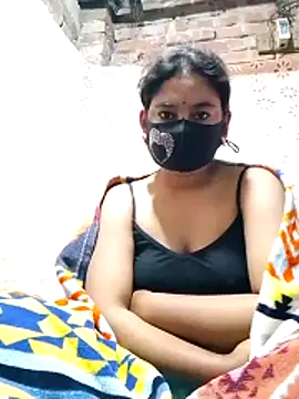 Hot Sweeti online show from February 2026 11:03:01 PM