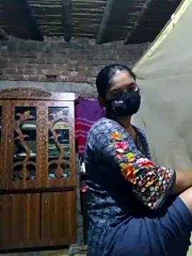 Hot Sweeti online show from March 2026 09:15:02 PM