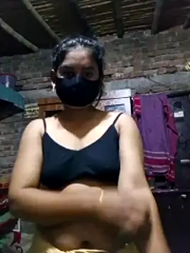 Hot Sweeti online show from March 2026 10:33:01 PM