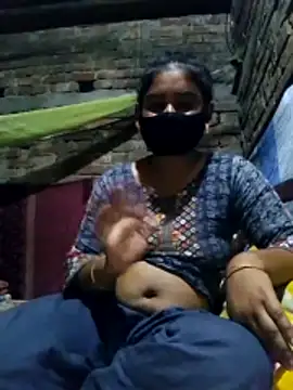 Hot Sweeti online show from April 2026 01:28:02 PM