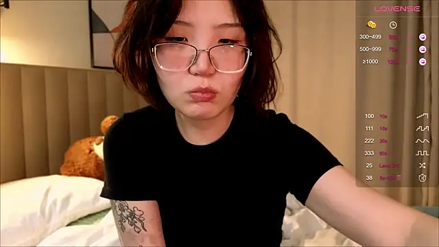 nullgirl online show from February 2026 03:27:02 AM