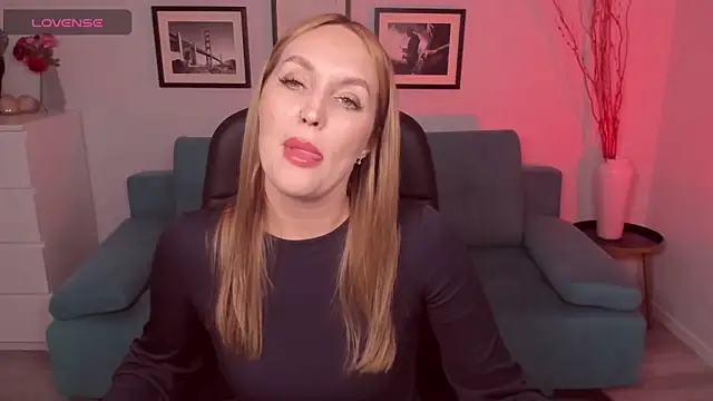 EvieMagical online show from March 2026 06:19:02 PM