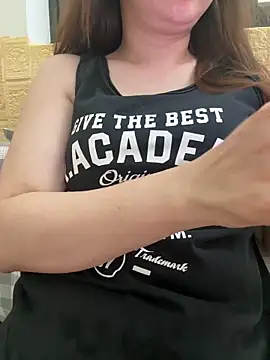 Donna9696 online show from April 2026 02:52:01 AM