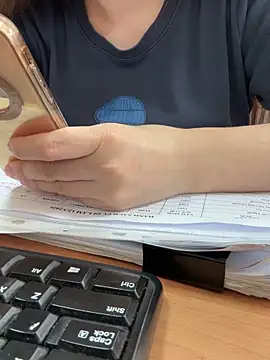 Donna9696 online show from March 2026 02:16:01 AM