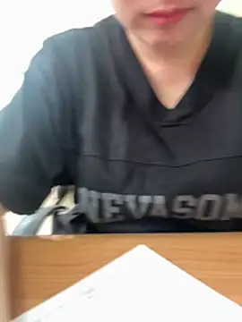 Donna9696 online show from May 2026 01:05:01 AM