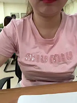 Donna9696 online show from April 2026 12:48:01 AM