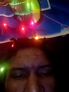 LadySn0w26 online show from May 2026 06:17:02 AM