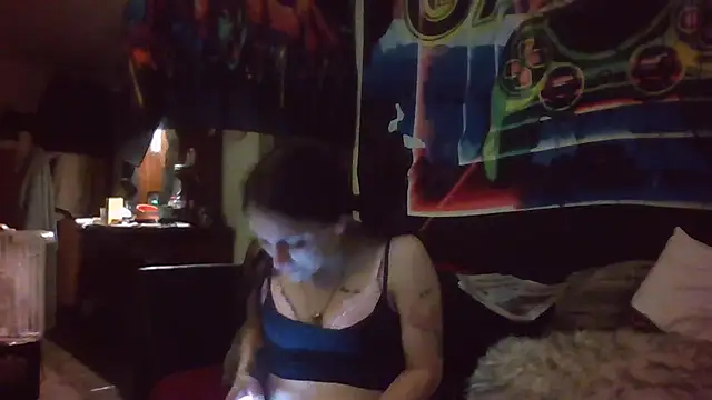LadySn0w26 online show from May 2026 01:02:02 AM