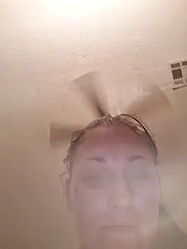 LadySn0w26 online show from March 2026 03:15:01 PM