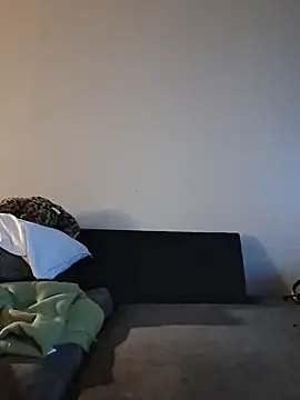 LadySn0w26 online show from April 2026 03:01:01 AM