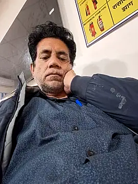 Aafreen999 online show from January 2026 12:20:01 PM