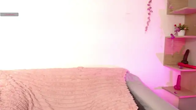chloe peach  online show from May 2026 12:12:01 PM